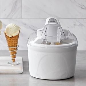 NEW Pampered Chef Ice Cream Maker